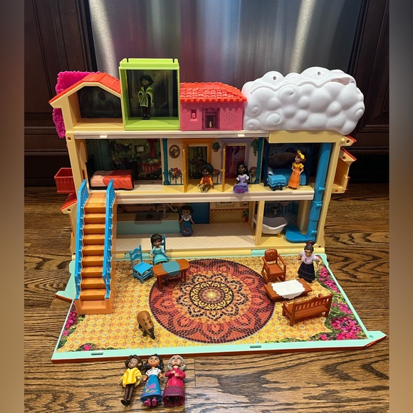 Disney Encanto Magical Casa Madrigal